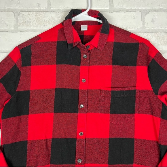 Beautiful Red / Black Flannel by Old Navy, Button Up, Size XS, Great Condition - Picture 3 of 10